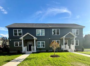 32 Knipfer Ave #32A, Easthampton, MA 01027