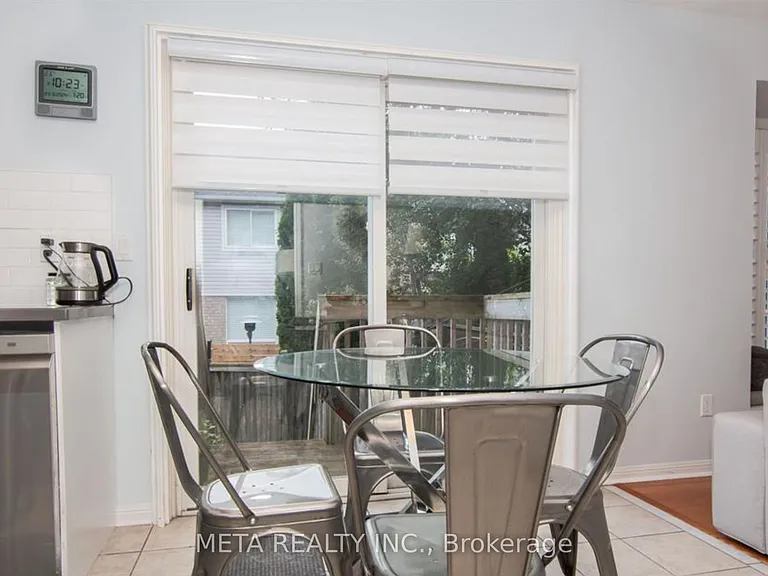 2109 Dunmore Ave — Photo 9