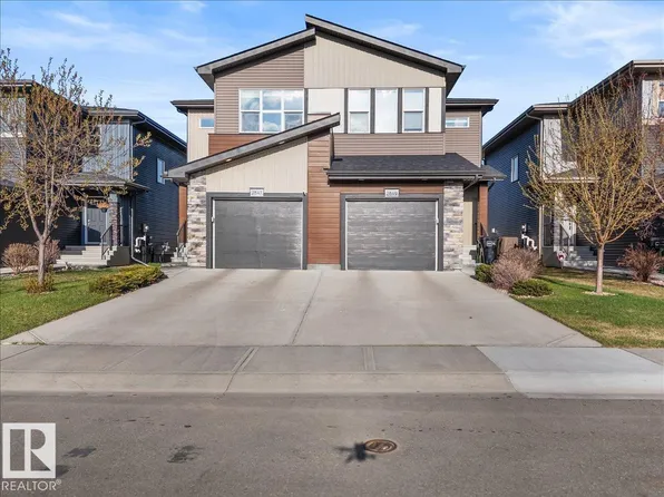 2847 Koshal Cres SW, Edmonton, AB T6W 3J8