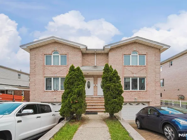 319B 7th St, Palisades Park, NJ 07650