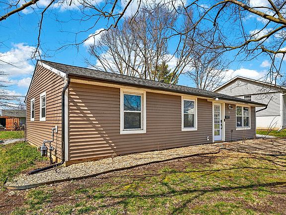 5th image of 371 Banbury Dr