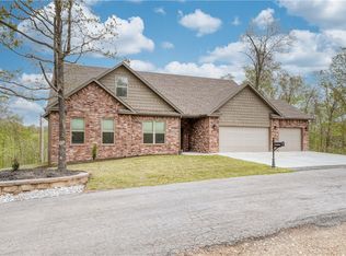 1 Strathaven Cir, Bella Vista, AR 72715