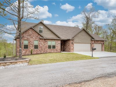 1 Strathaven Cir, Bella Vista, AR, 72715