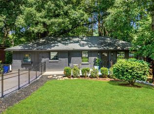 2112 Holly Hill Dr, Decatur, GA 30032