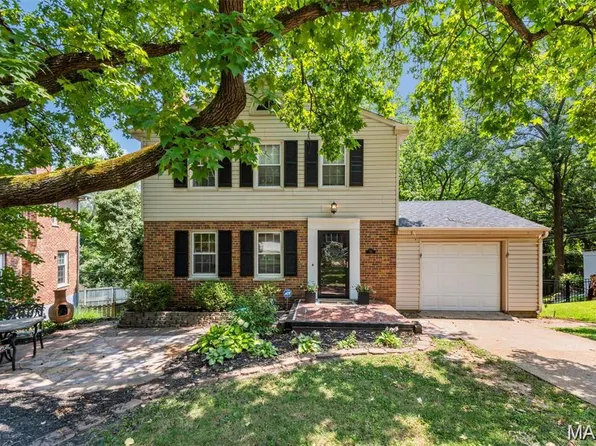 70 Thorncliff Ln, Saint Louis, MO 63122