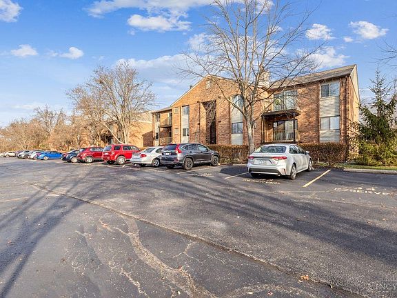2nd image of 5991 Meadow Creek Dr APT 9