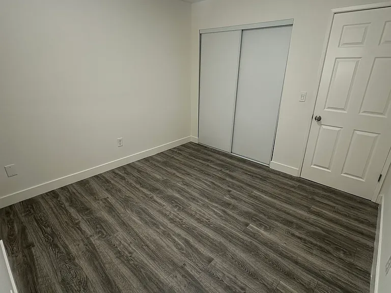 328 E Providencia Ave #202 — Photo 11