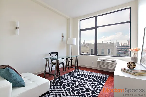 Rented by Modern Spaces | media 8