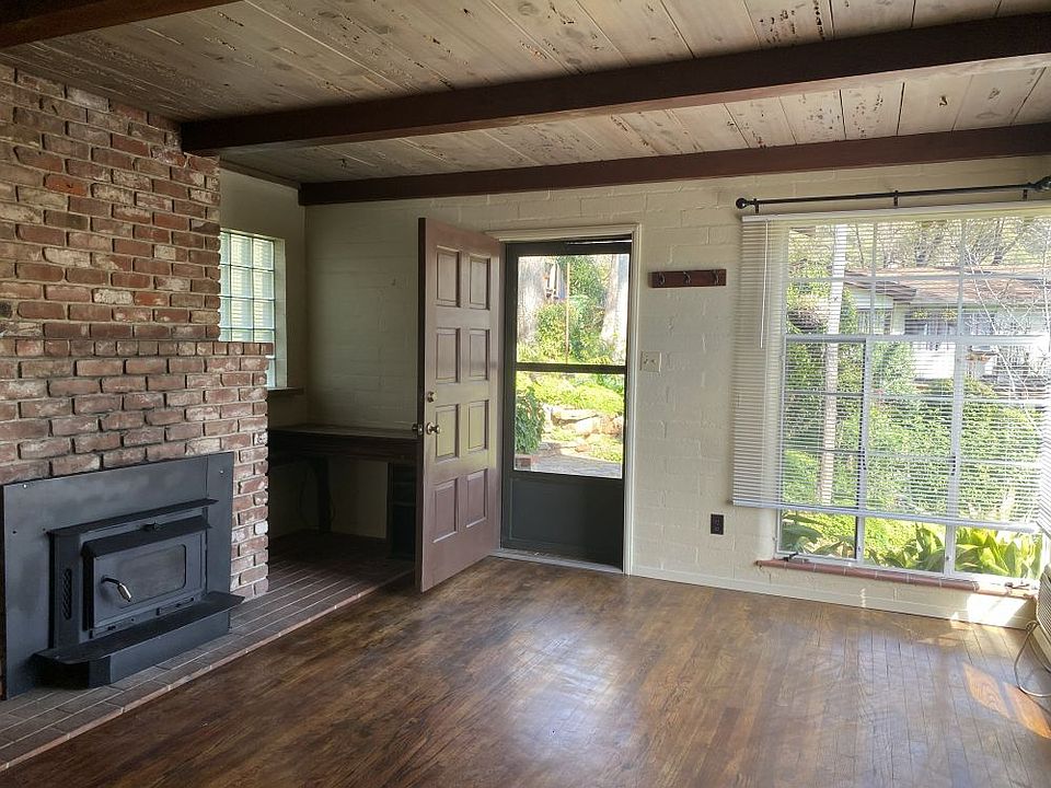 1st image of 277 E Jackson St #B