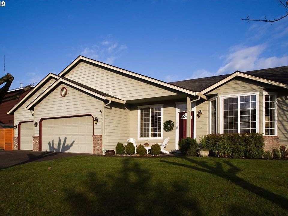 1st image of 8907 NE 164th Ave