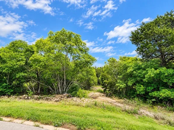 8505 Shetland Ct W, Cleburne, TX 76033