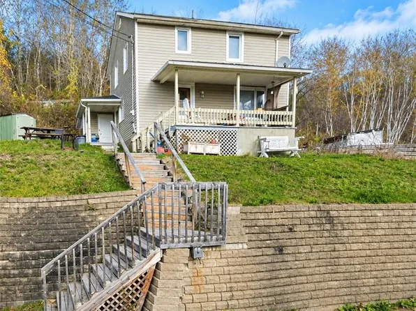 73 Daigle St, Edmundston, NB E3V 1L8
