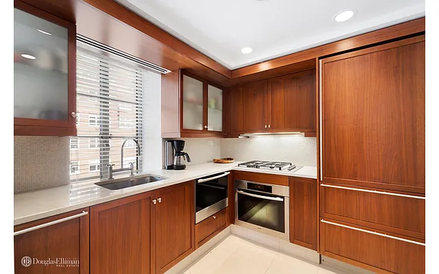 Rented by Douglas Elliman | media 4
