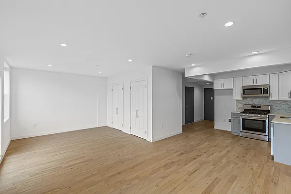 Rented by Nest Seekers International | media 6