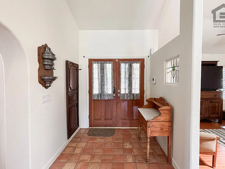 10943 E Palomino Rd — Photo 5