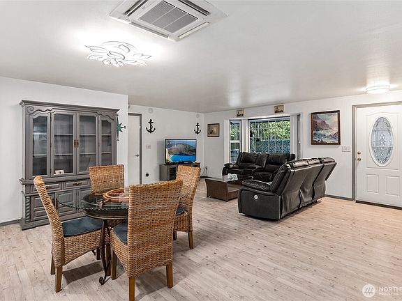 4th image of 17713 Vine Lane SE