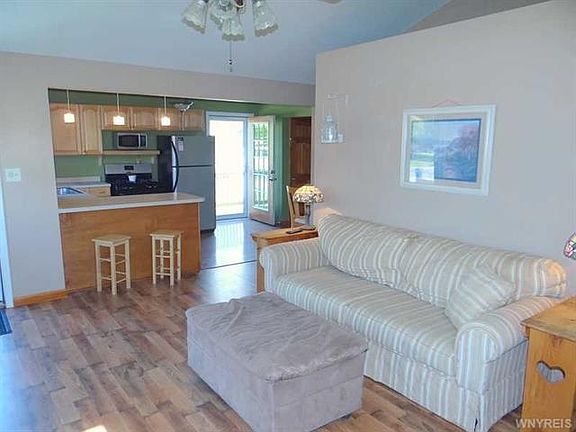 4th image of 401 Vistula Ave