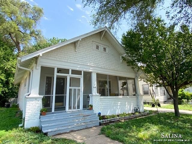 1st image of 618 W Elm St