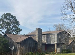 259 Walnut St, Lyons, GA 30436