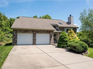 207 Cumberland Dr, Seven Fields, PA