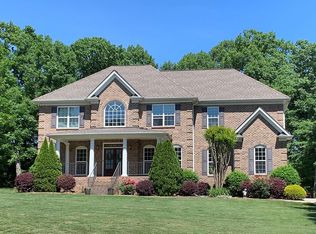 2020 King Henrys Way, Matthews, NC 28104