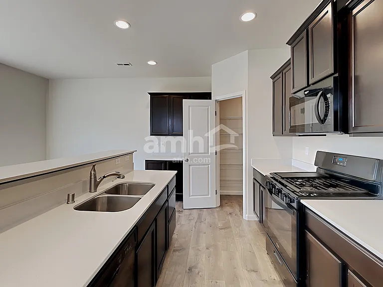 18955 Lipoma Ave E — Photo 4