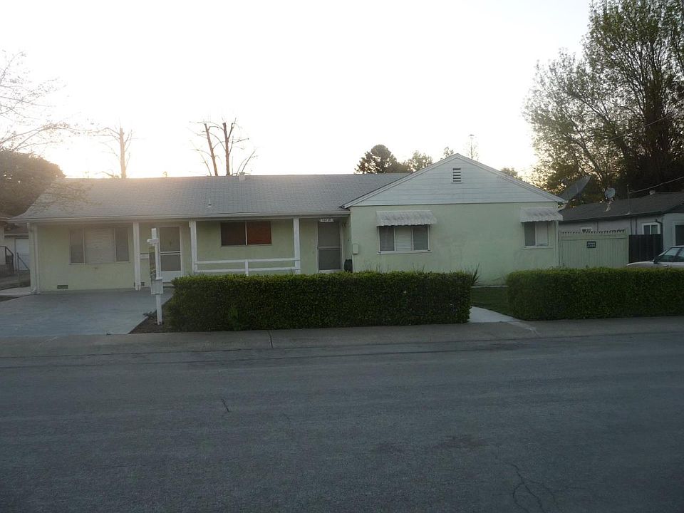 1st image of 10101 Adriana Ave