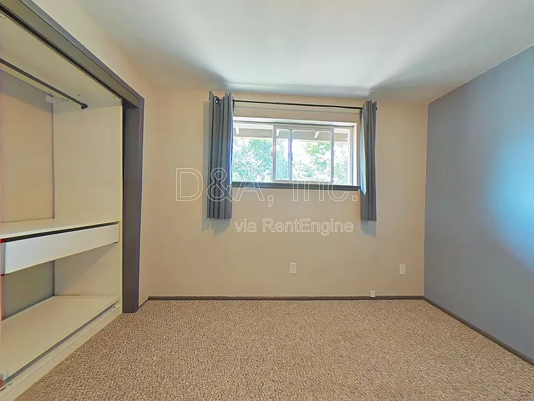 1637 NW Kings Blvd — Photo 7