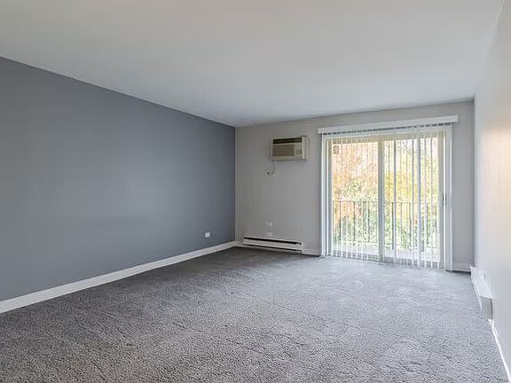 4th image of 648-50 S York Rd #214
