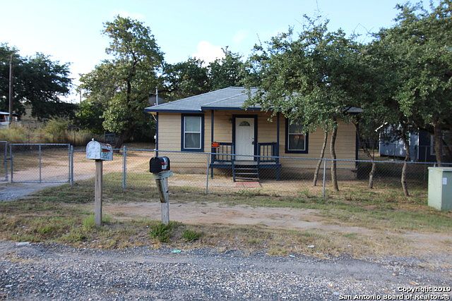 1st image of 35 Dawnridge Dr