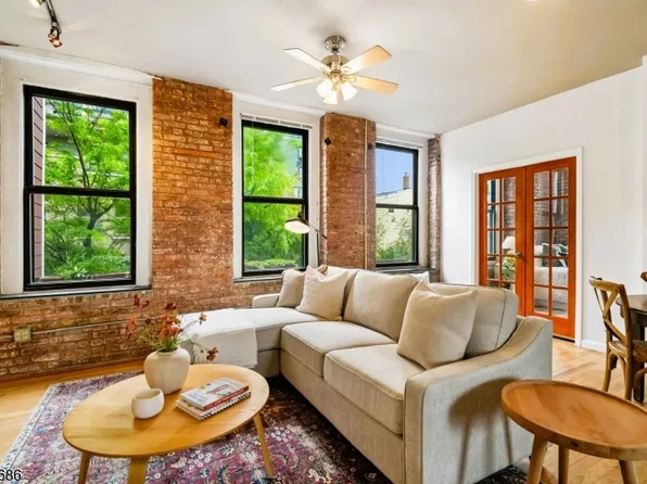 54-60 Mcwhorter St #207, Newark City, NJ 07105