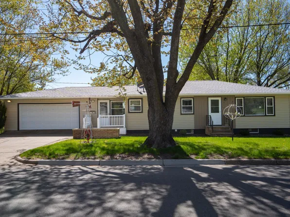 404 4th St N, Sauk Rapids, MN 56379