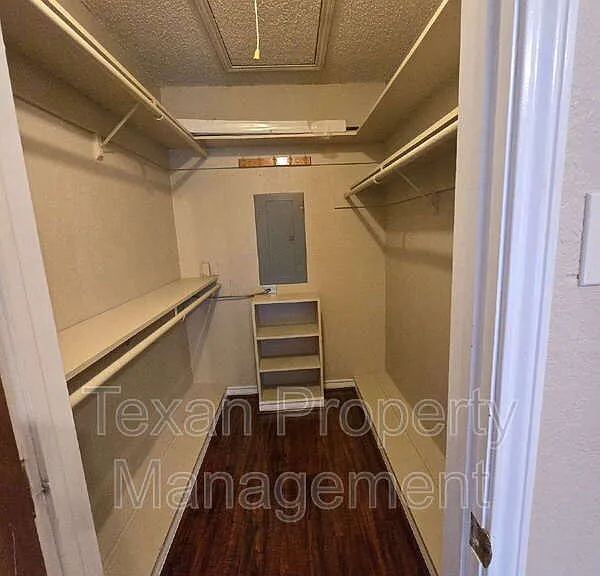4013 Mabery Ct — Photo 11