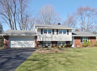 6N456 Baker Dr, Itasca, IL 60143