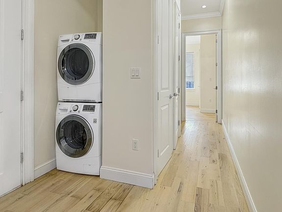 5th image of 946 Bushwick Ave #453