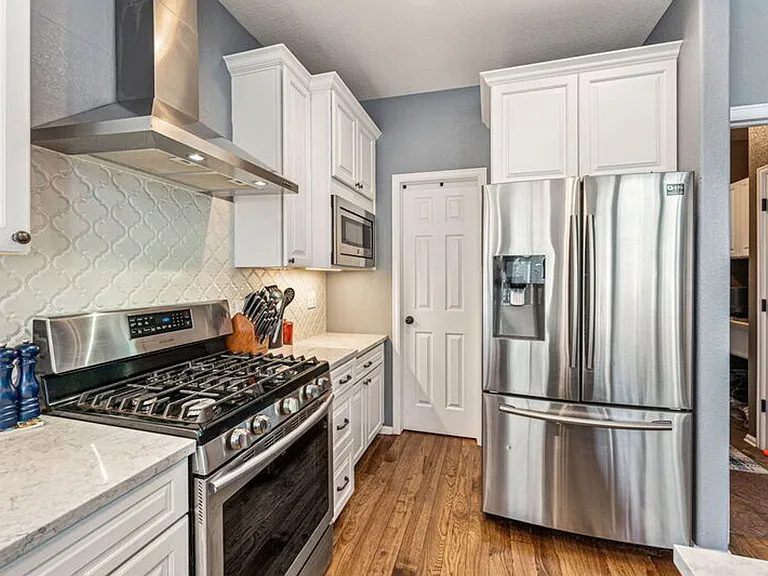 4172 S Deframe Ct — Photo 15