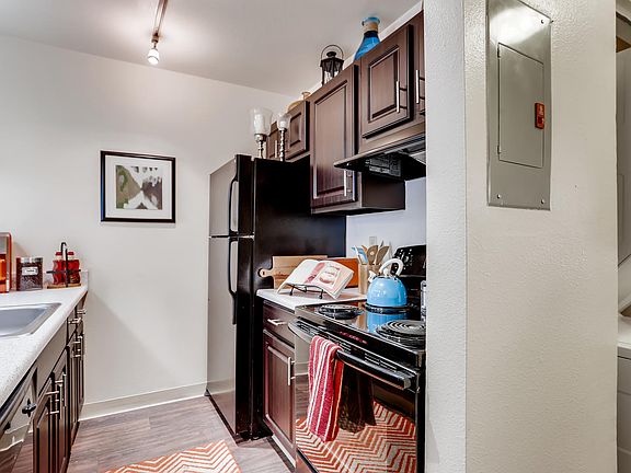 The Richfield ; Denver, CO Apartments ; Kitchen