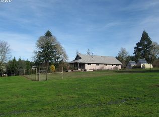 5182 Henderer Rd, Elkton, OR 97436