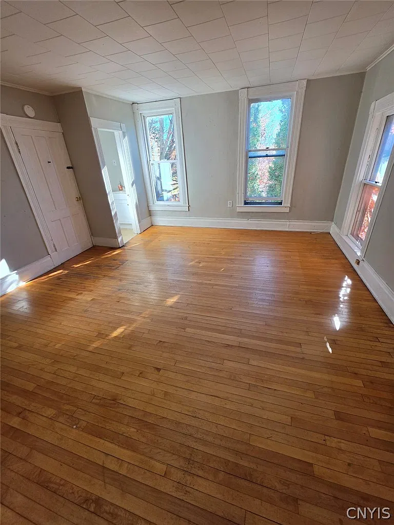 1 bed, 1.0 bath, 5088 sqft, $1,100 — Photo 4