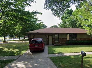 401 Silver Spring Dr, Green Bay, WI 54303