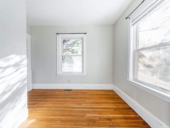 3rd image of 45 Montcalm Ave #1-C