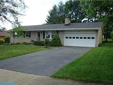 1st image of 3 Claypool Dr
