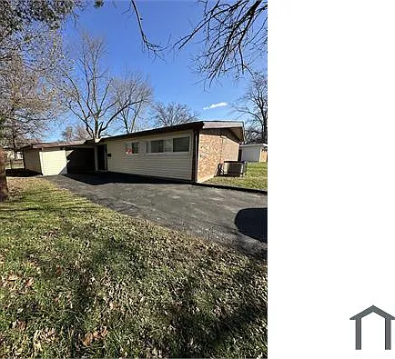 8439 Alder Ave — Photo 1