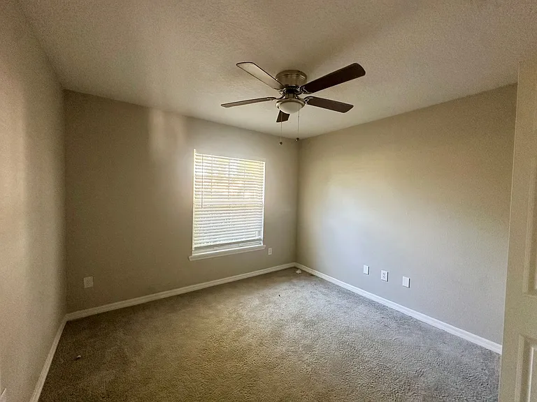 1559 Irishwood Ct — Photo 16