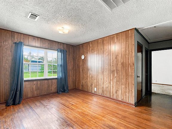 4th image of 5805 Bretshire Dr
