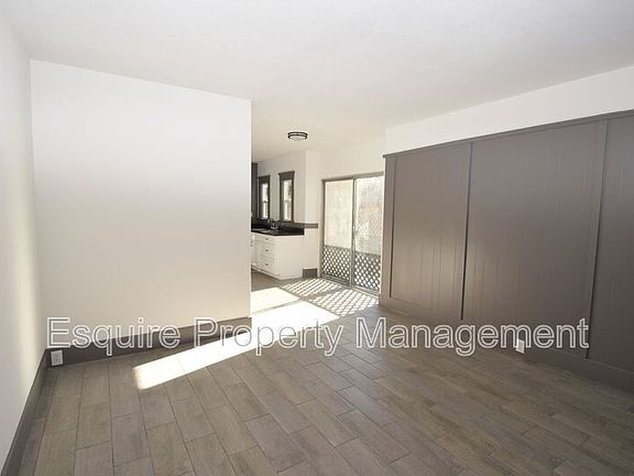 3rd image of 407 Ojai Rd #1