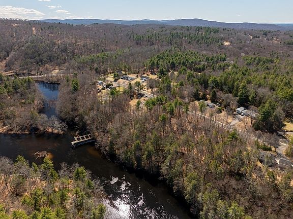 2nd image of 406 Springfield St