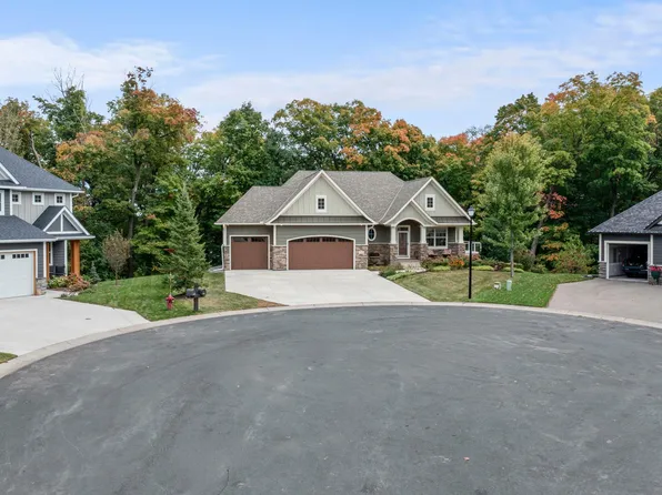 2008 Little Creek Cir, Rockford, MN 55373
