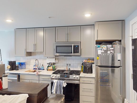 3rd image of 40 B St #507