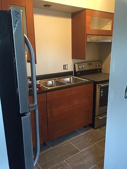 2nd image of 939 E Homer St #14310630